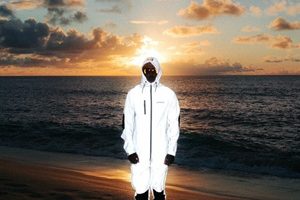 Dewey Bryan & Earoh – Beach Burners (2025)